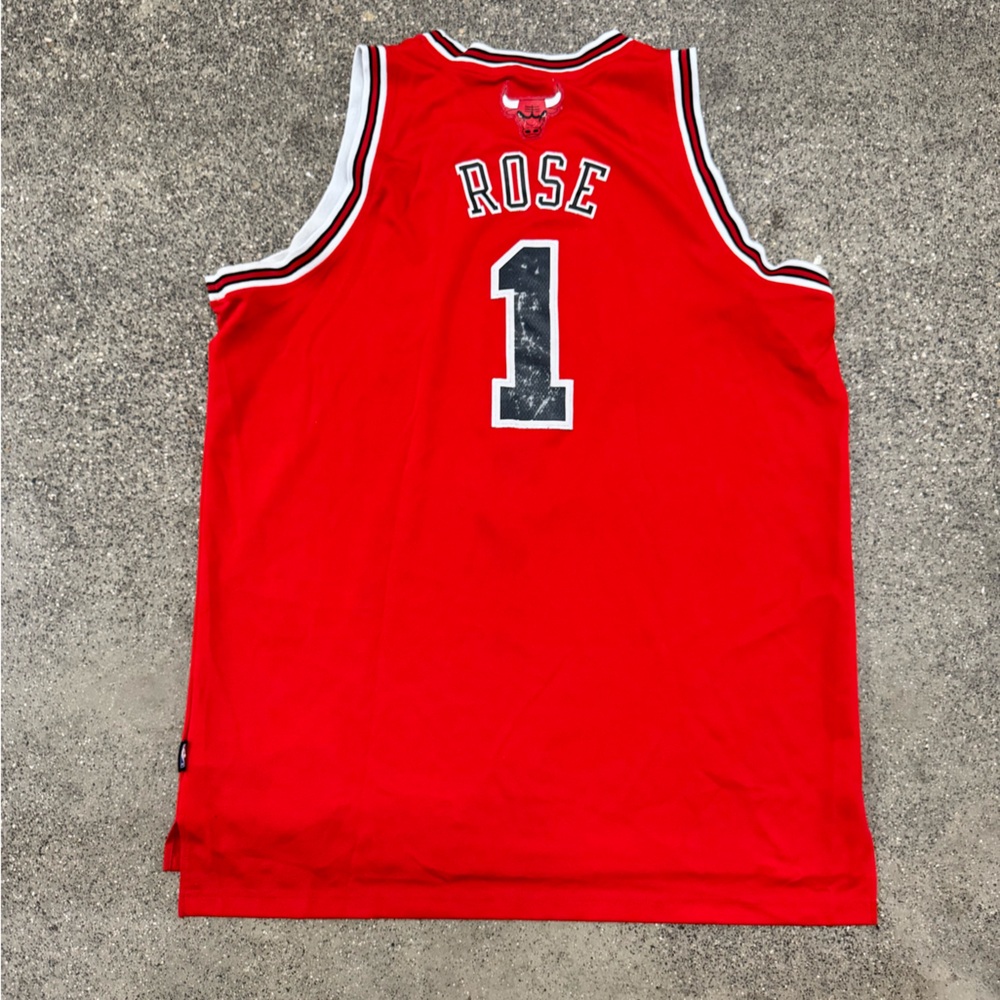 Adidas‎ Derrick Rose Chicago Bulls Jersey Men’s 2XL Red #1 2012 +2 Length